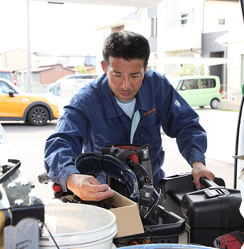 ①　三井孝司（技術主任）49歳：入社23年目